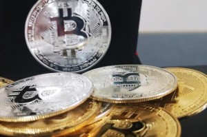 今晚比特币实时行情分析，涨跌预测及影响因素