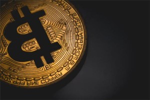 比特币上涨受益股，数字货币投资新机遇